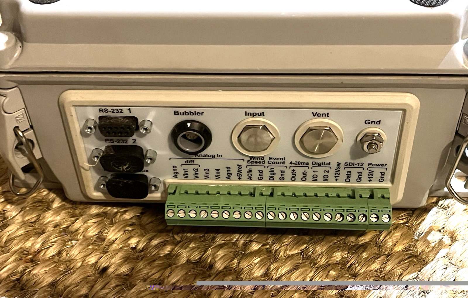 YSI WaterLOG Model H-500XL Data Logging System with Transducer