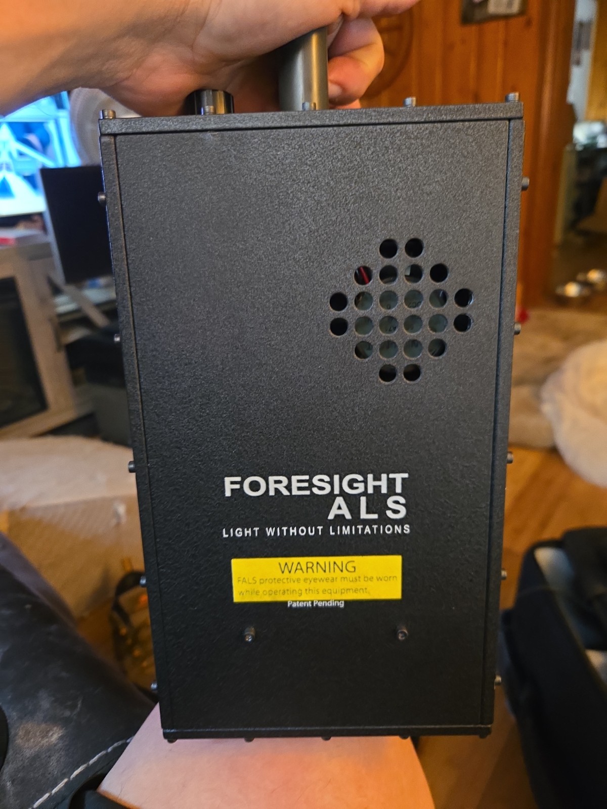 Foresight ALS Forensic Alternate Light Source w/ LightHawk Case – Tested