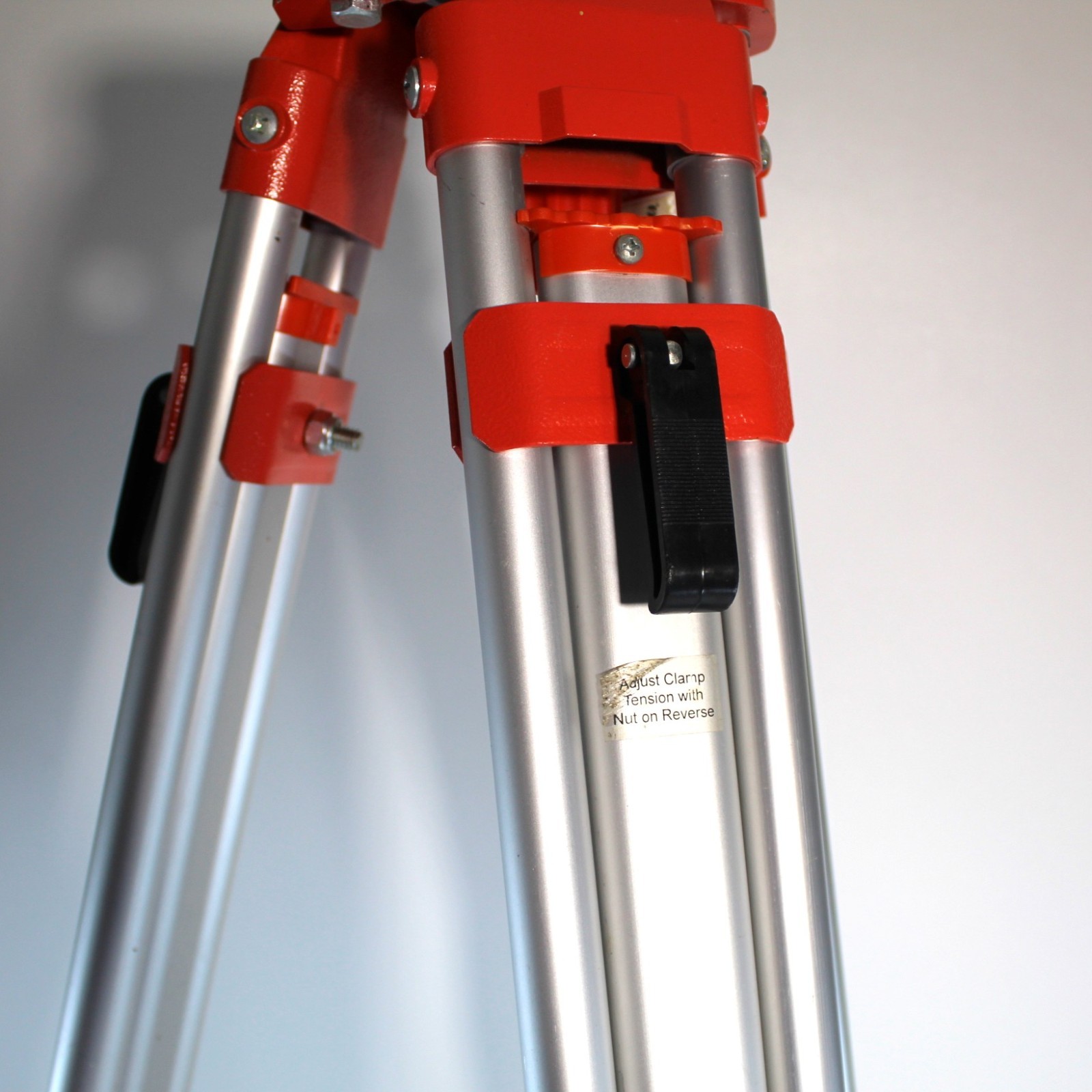 CST/Berger 60-ALQCI20 Universal Contractors Aluminum Tripod Quick Clamp Orange