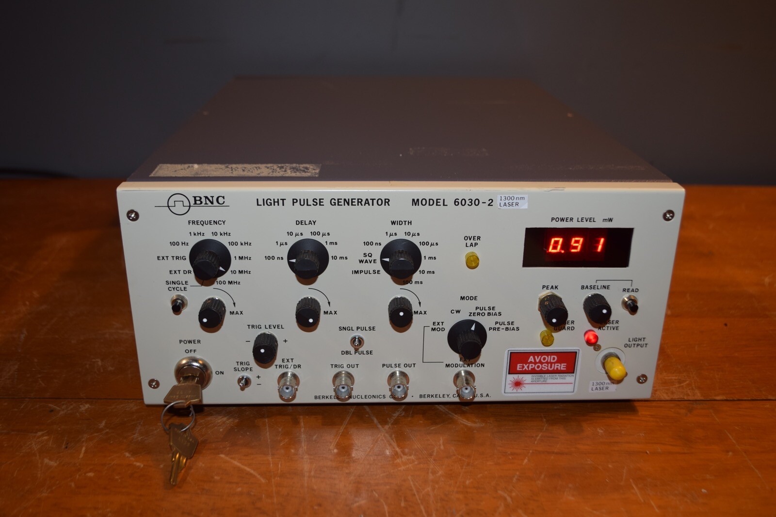 BNC Berkley Nucleonics Corp. 6030-2 6030A Light Pulse Generator