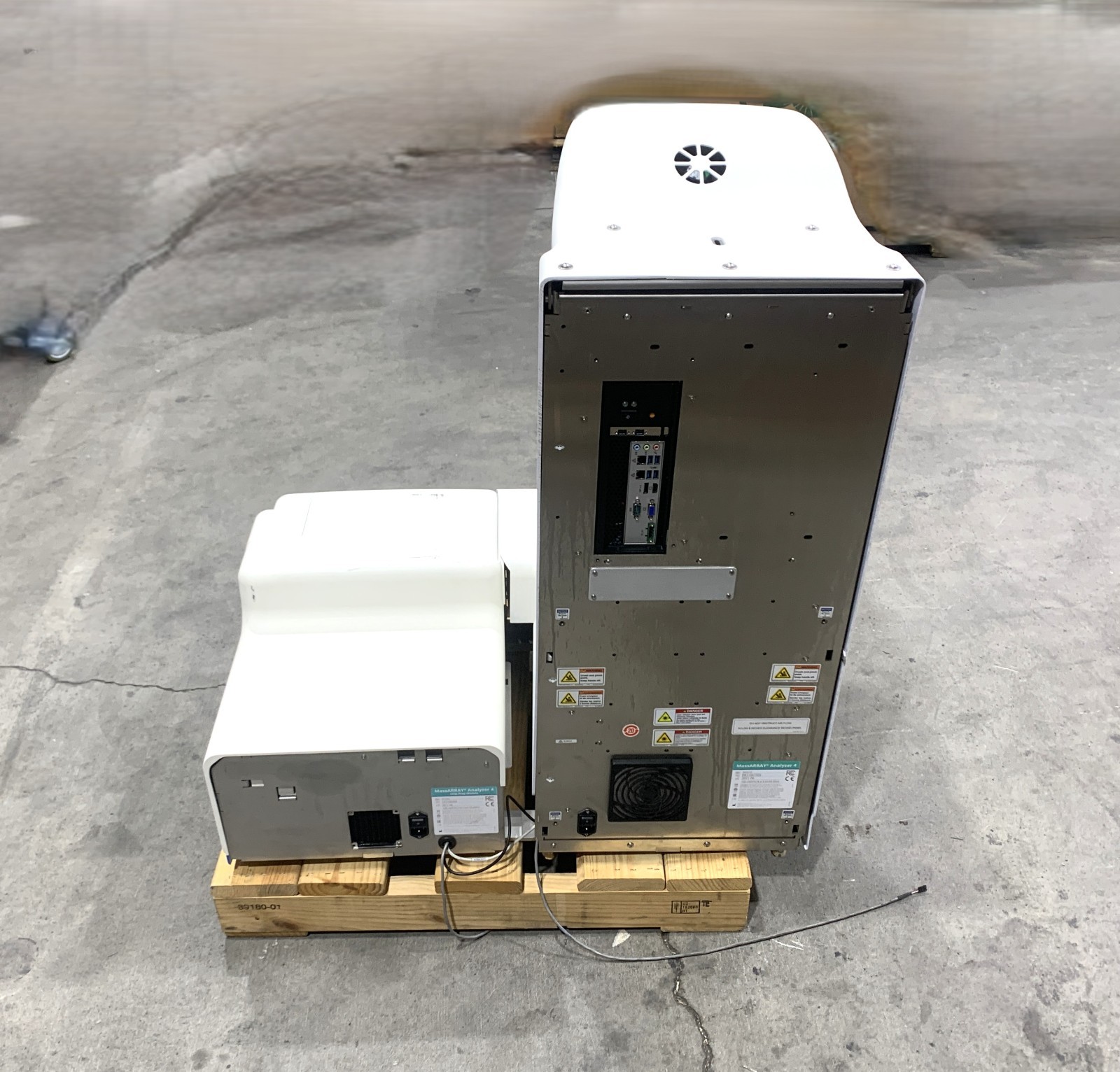 Agena Mass Array Analyzer 4 W/Chill Prep Module 100-240VAC Power Tested