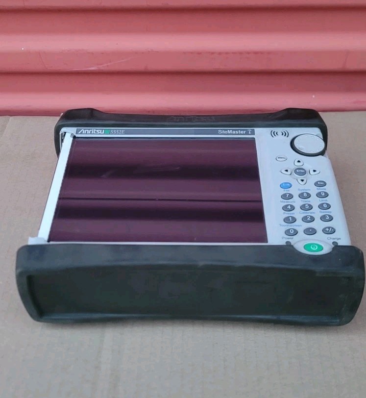 Anritsu S332E Cable and antenna analyzer Spectrum analyzer Touchscreen
