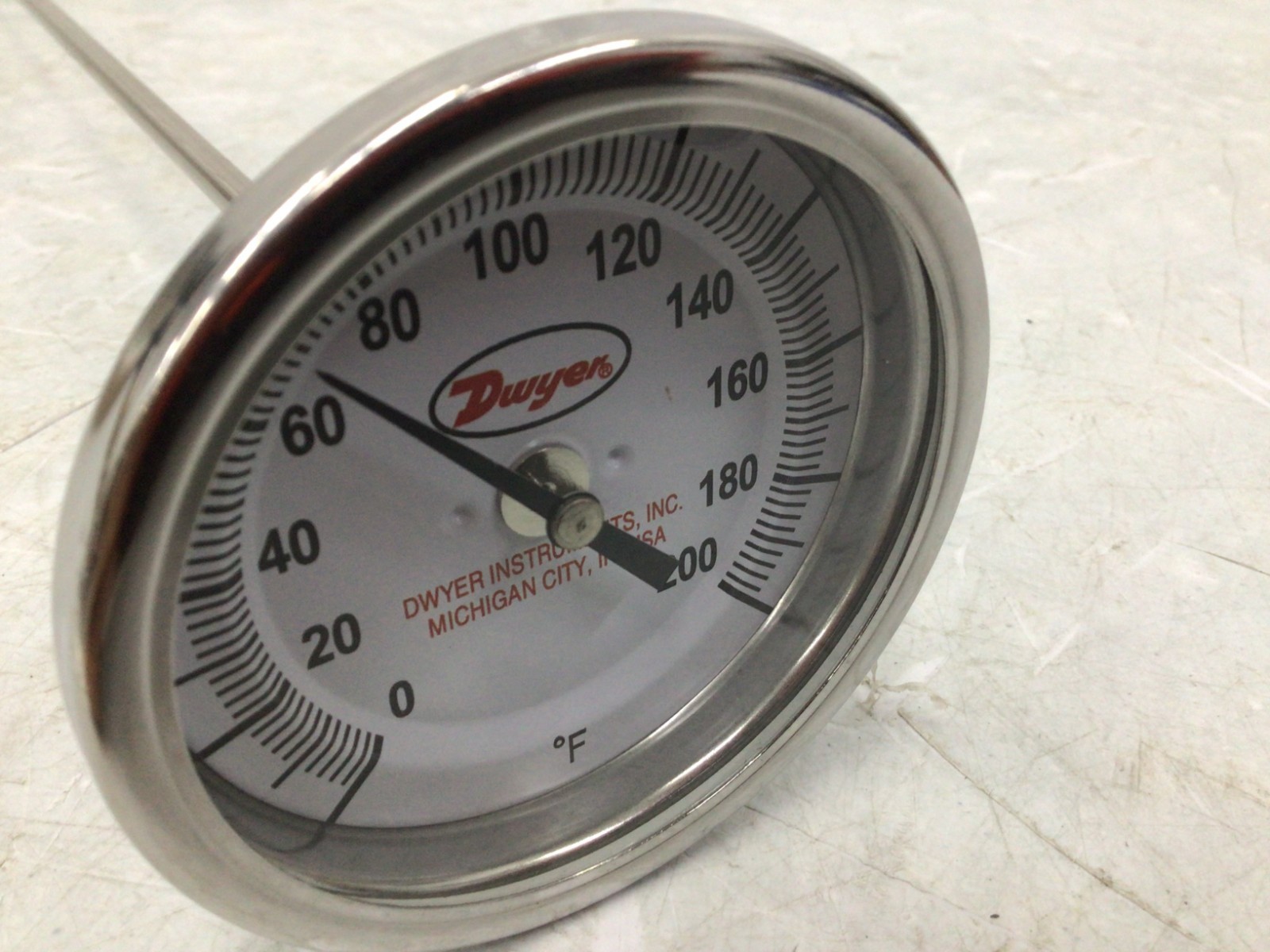 DWYER – BTLRN336101 Long Reach Dial Thermometer 0° to 200°F 3 in Dial 36 in St