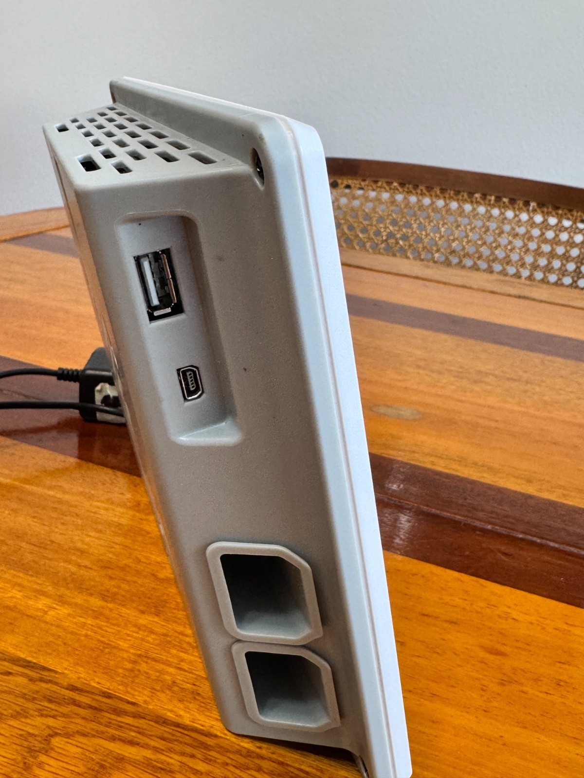 DICKSON ONE TOUCHSCREEN DATA LOGGER FOR TEMPERATURE AND HUMIDITY