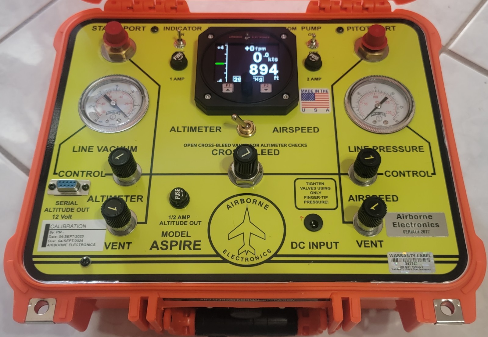 AIRBORNE ELECTRONICS NEW Pitot Static Air Data Test Set TESTER Electric Pump