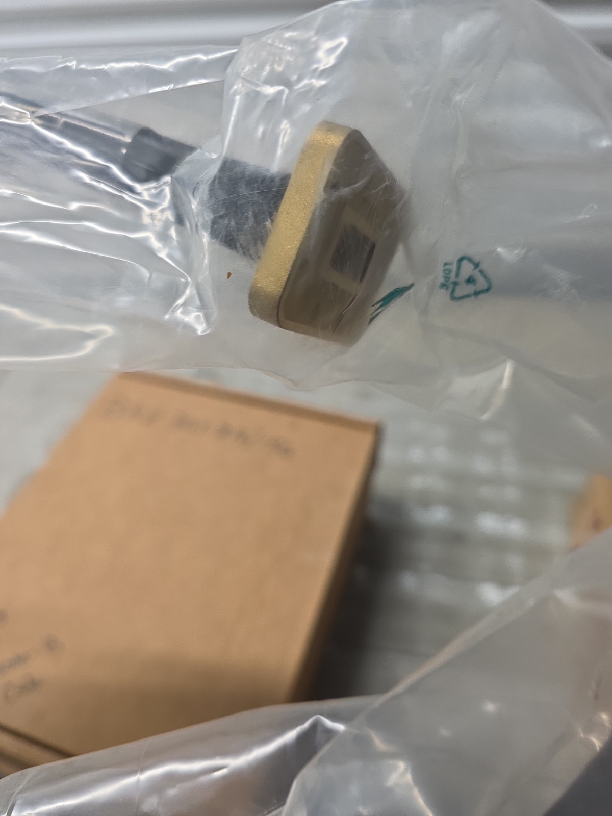 COMMSCOPE F090CKB3 10.7-11.7 GHz 36″ Flex Twist CPR90G to CPR90G Flange (BG-SD)