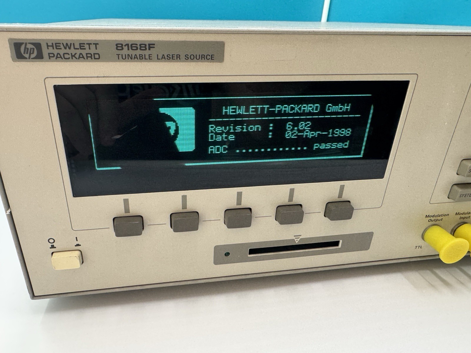 Keysight Agilent HP 8168F Tunable Laser Source 1450nm to 1590nm Unlocked
