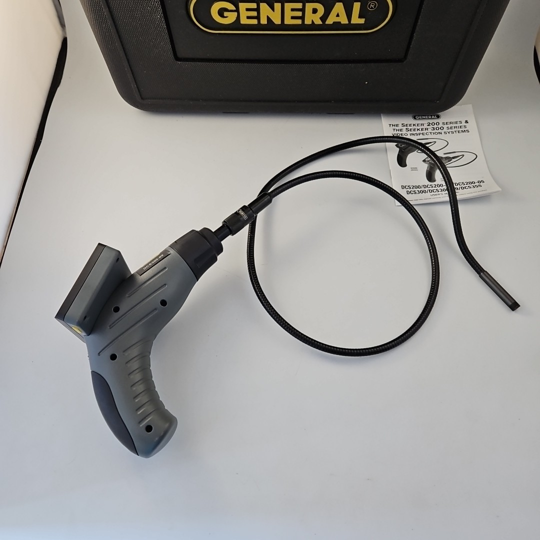 General – Camera Borescope 3.5 In. Screen & 9mm Probe DCS300-09