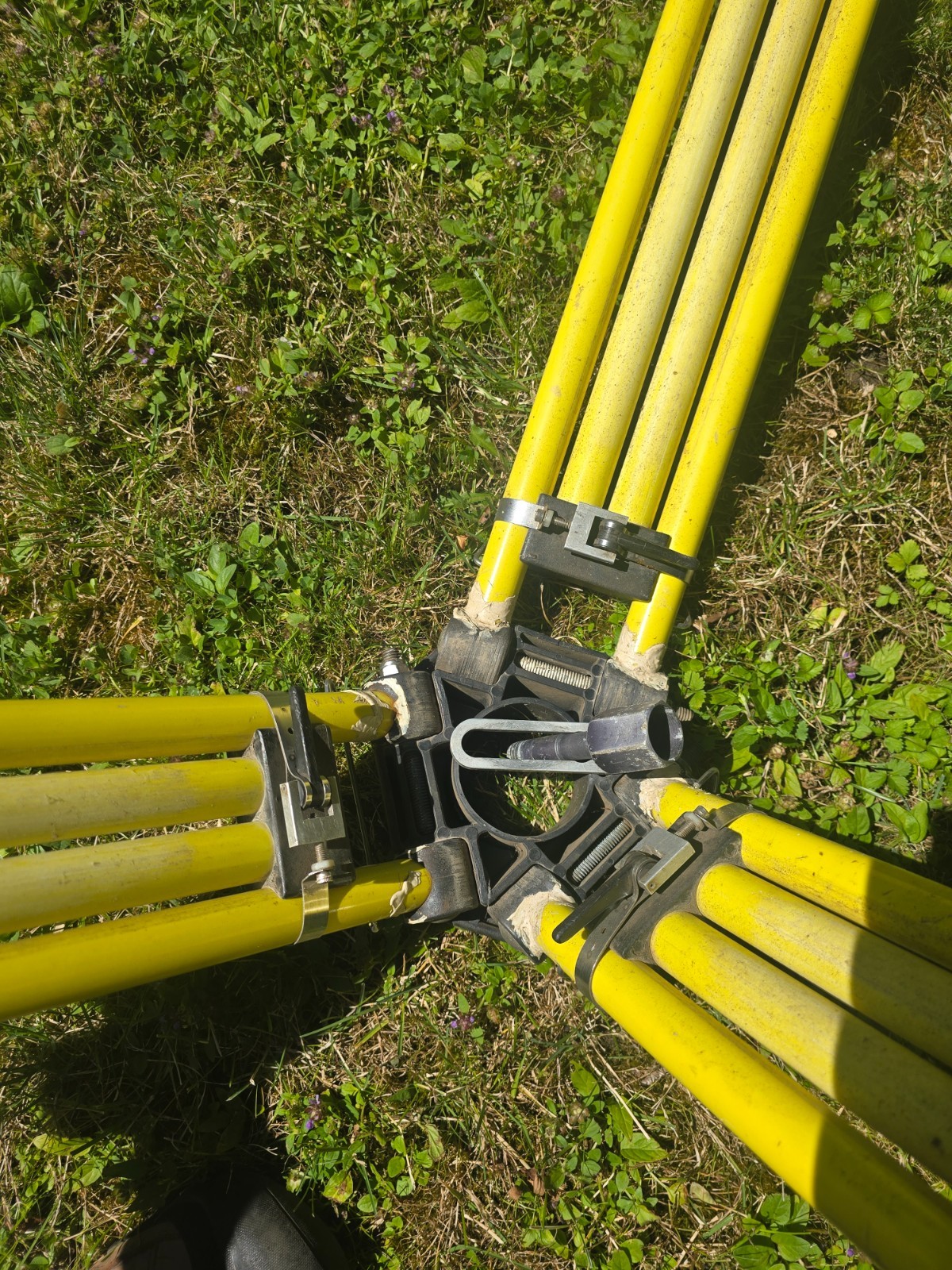 Dutch Hill Lightweight Heavy Duty Composite Land Surveyors Tripod