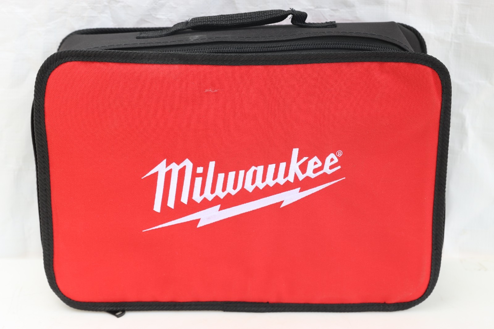Milwaukee M12 M-Spector Cordless 360 4′ Inspection Camera Kit (2323-21)