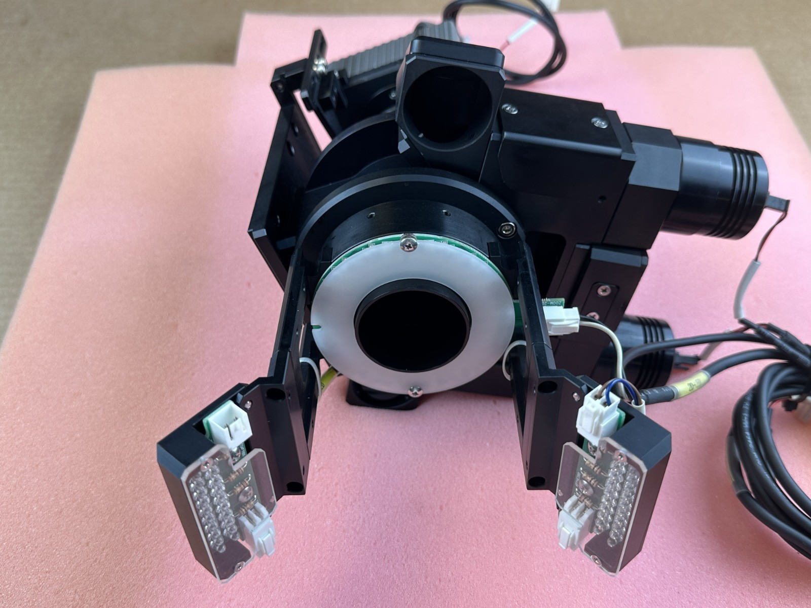 Adimec A4050m/21С Industrial Camera Inspection