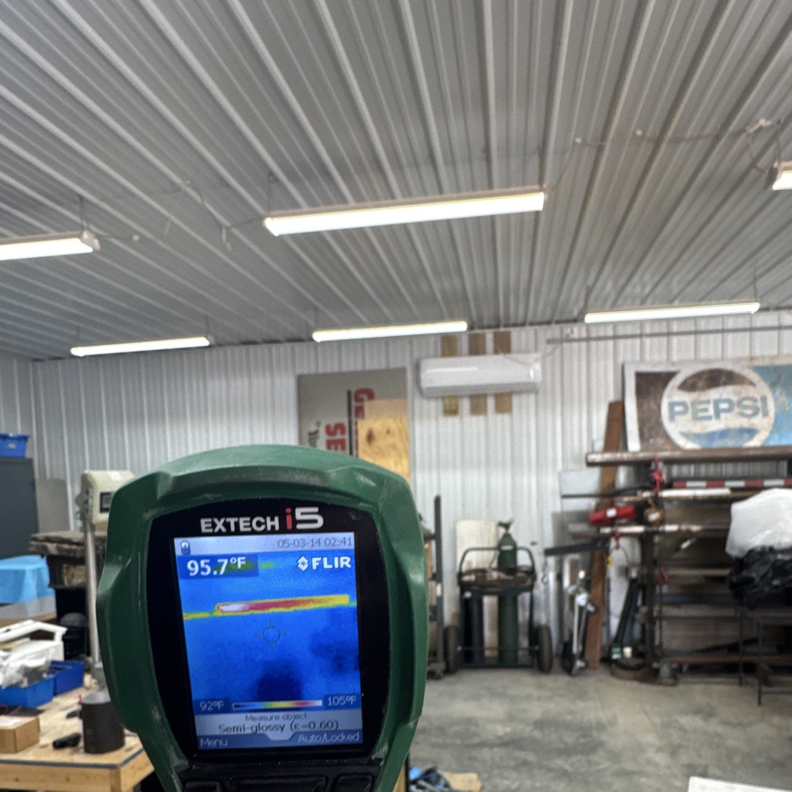 Extech i5 Handheld Thermal Camera -4 to 482°F 100×100 IR 320×240 Case