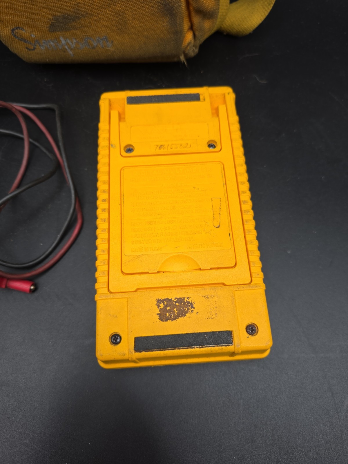 Beckman Industrial HD110 Digital Multimeter DMM w/ Leather Case Untested