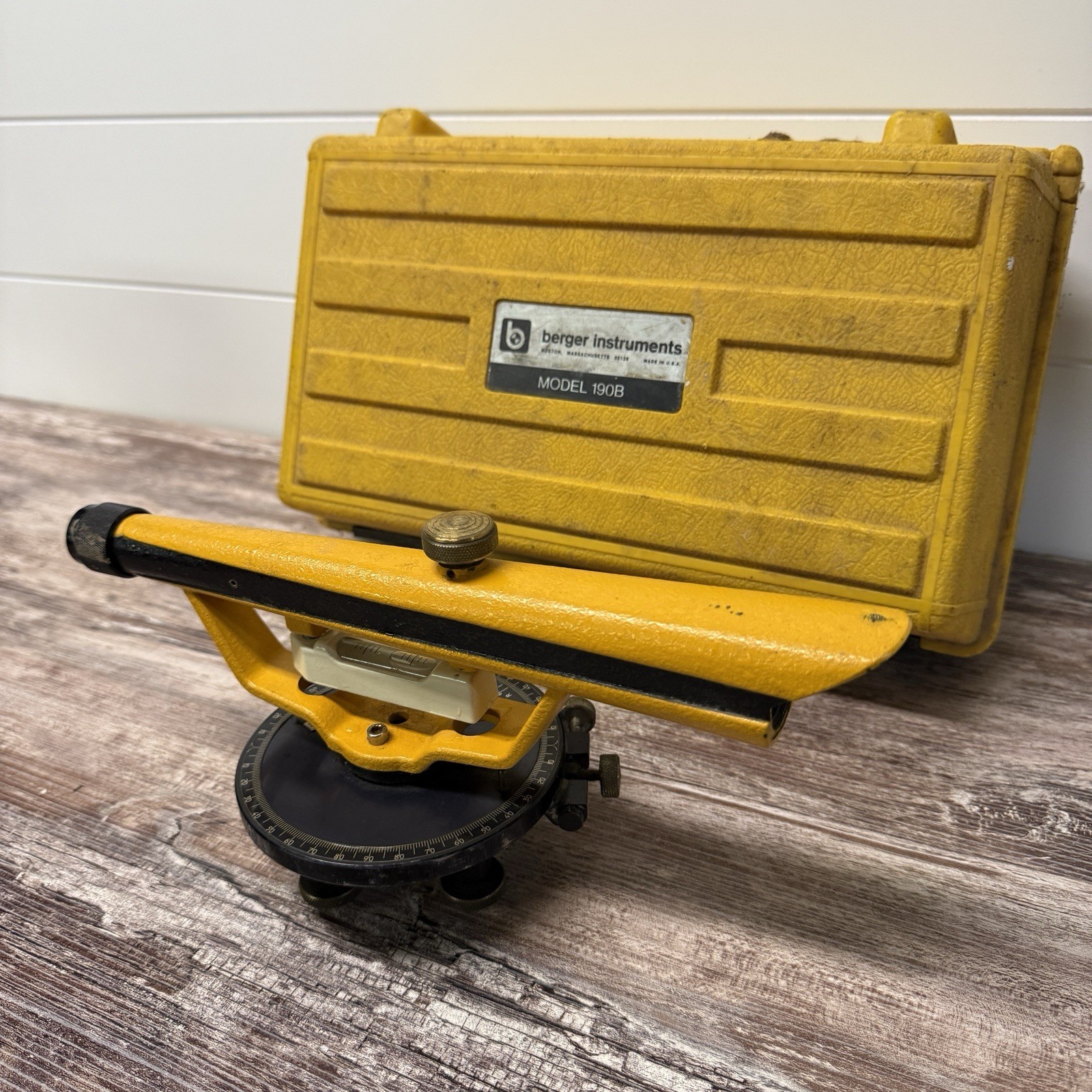 Berger Instruments Model 190B Transit Level & case SURVEYOR TOOL CLEAR OPTICS