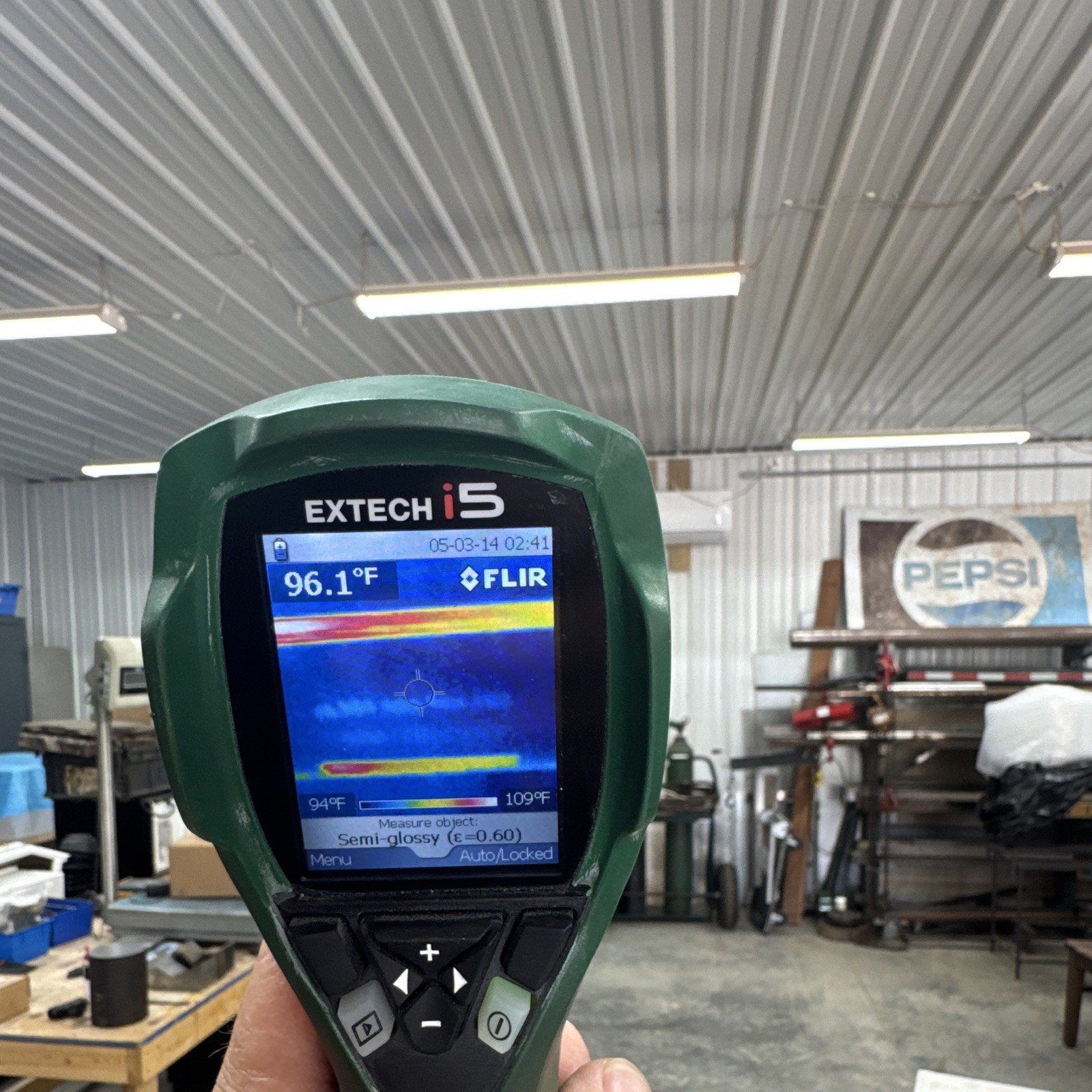 Extech i5 Handheld Thermal Camera -4 to 482°F 100×100 IR 320×240 Case