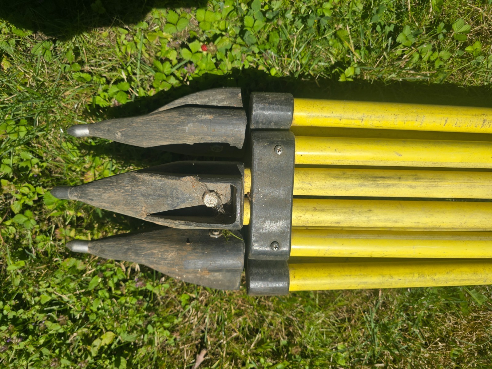 Dutch Hill Lightweight Heavy Duty Composite Land Surveyors Tripod