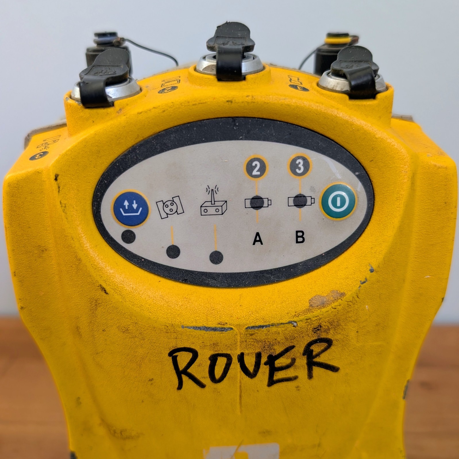 Trimble 5700 GPS GNSS Surveyor Receiver Internal UHF Radio 450-470 MHz RTK Rover