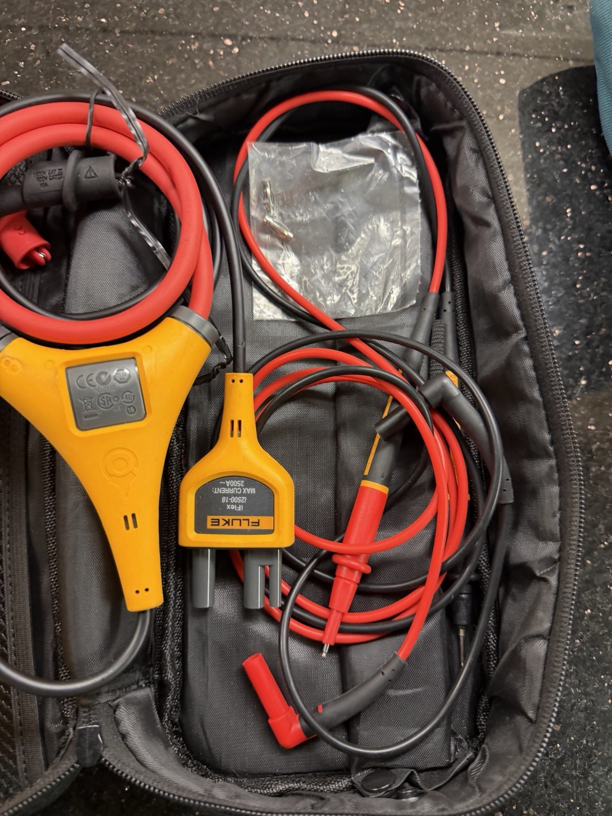 Fluke 381 Remote Display True-RMS AC/DC Clamp Meter with iFlex Open Box !!