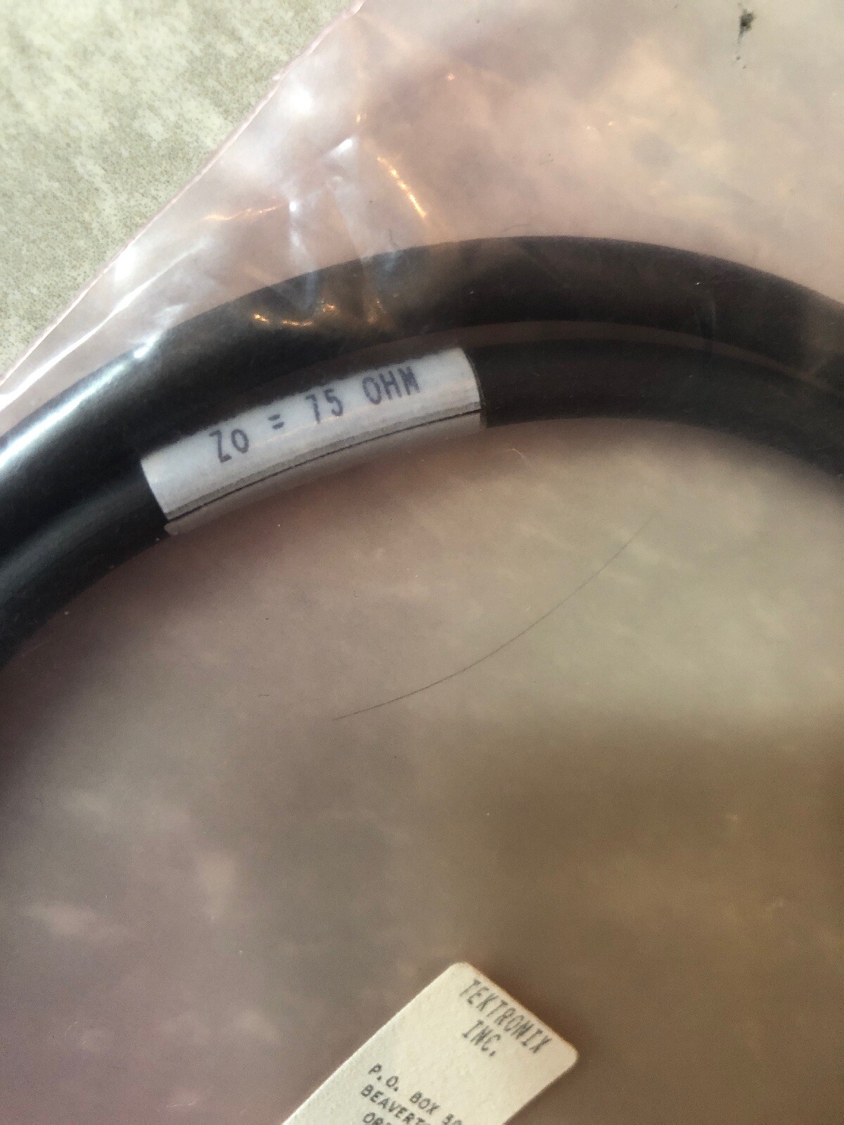 Tektronix 012-1338-00 75 W, 36 in, male to male BNC connectors Coaxial