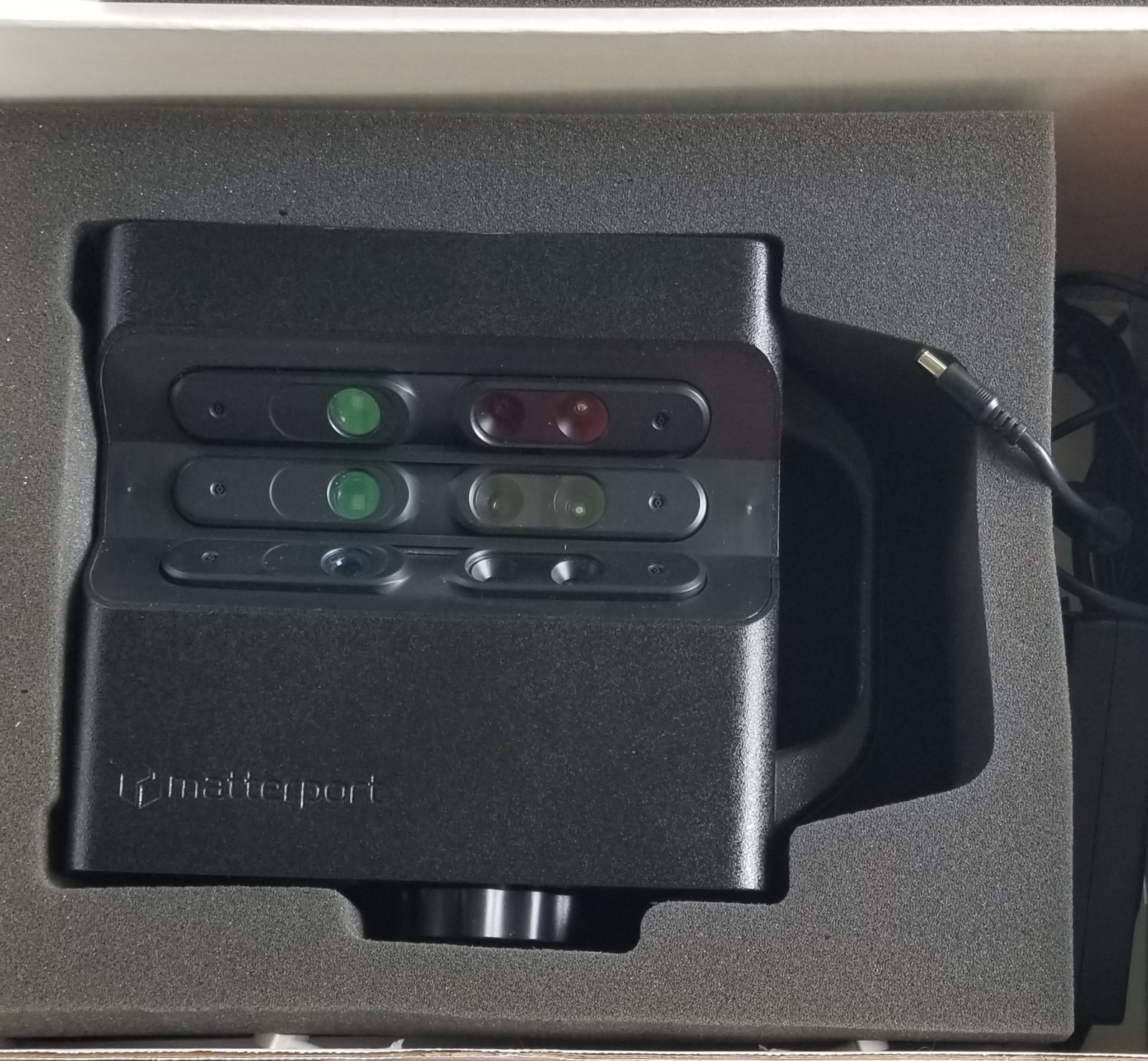 Matterport Pro MC200 3D Camera + Charging Cord and Tripod