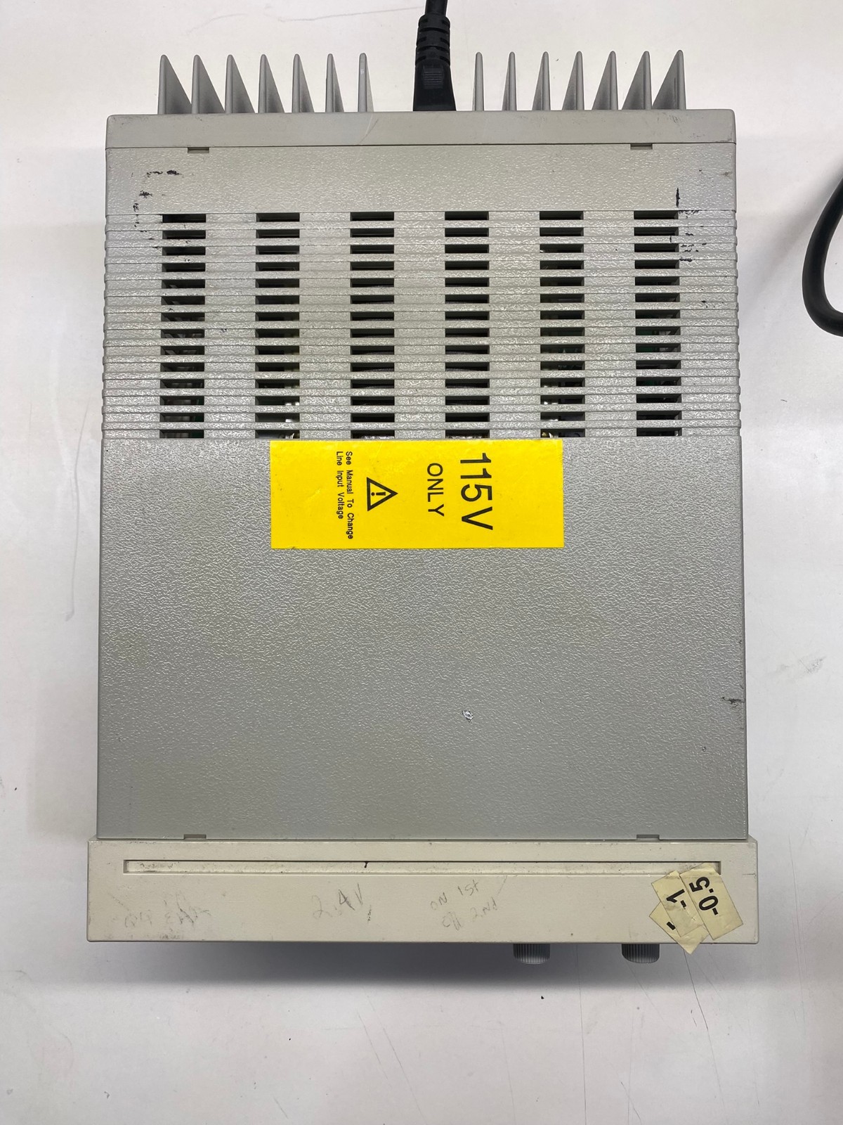 HP E3611A DC Power Supply 0-20V, 0-1.5A or 0-35V, 0-0.85A