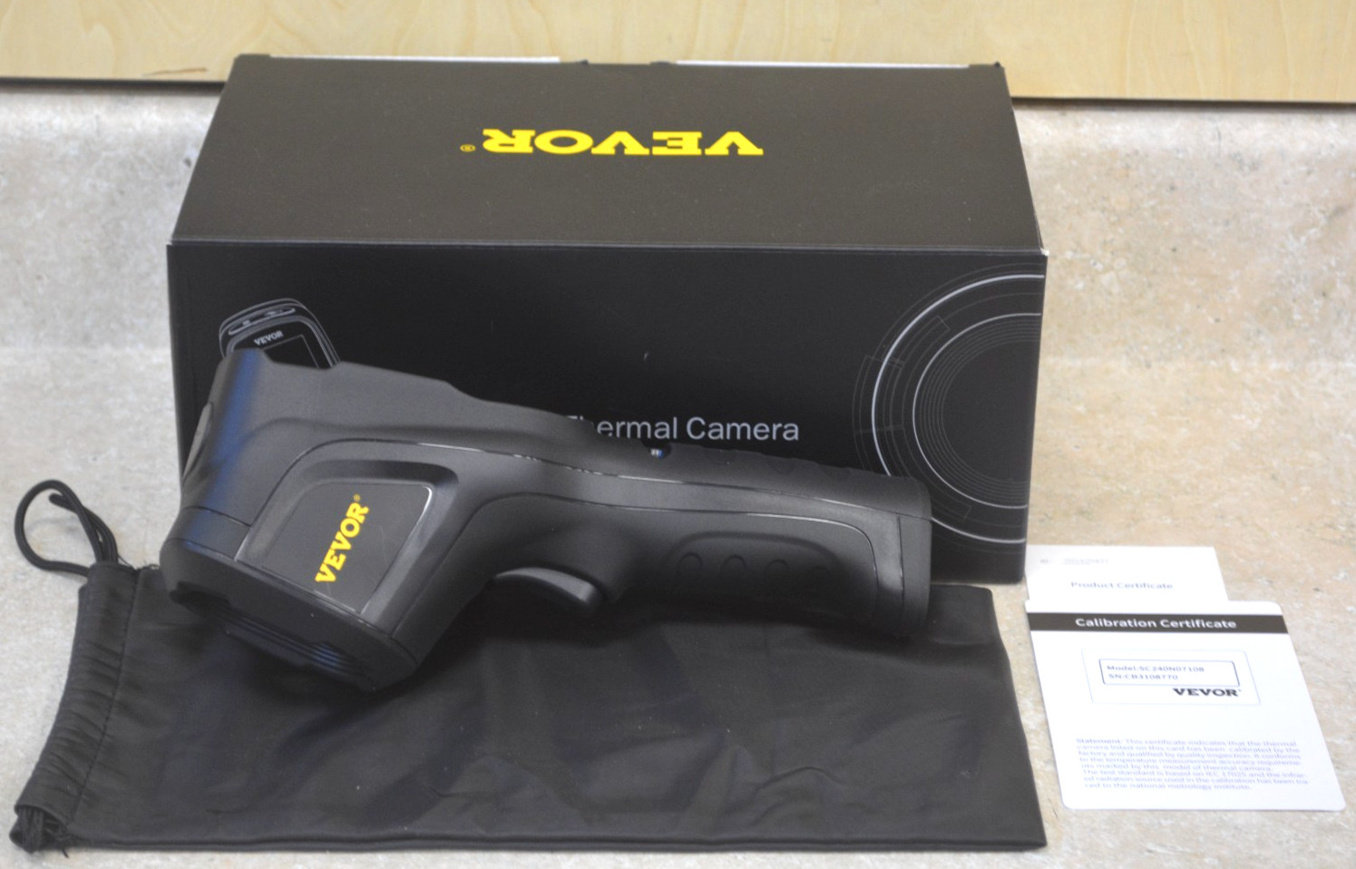 VEVOR Thermal Imaging Camera SC240N *New/Open Box* FREE SHIPPING