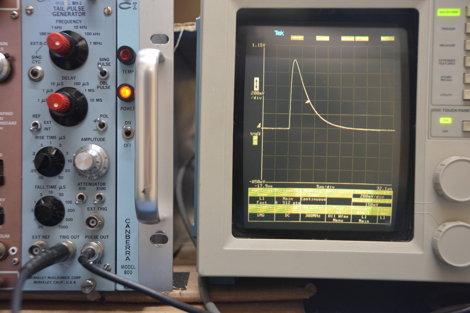 BERKELEY NUCLEONICS BNC BH-1 TAIL PULSE GENERATOR, TESTED