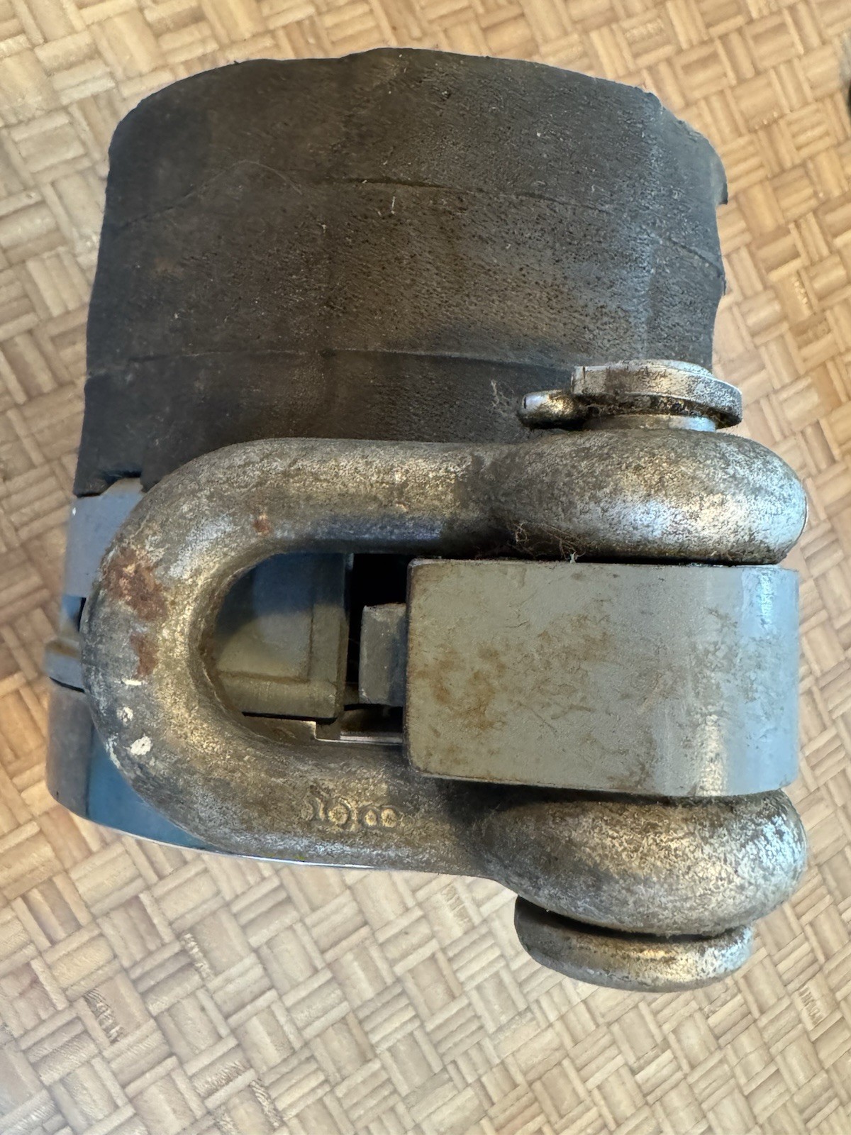Vintage Dillon dynamometer 10,000 lb capacity scale with metal case made in USA
