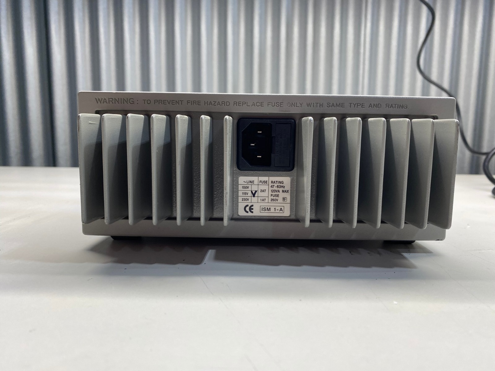 HP E3611A DC Power Supply 0-20V, 0-1.5A or 0-35V, 0-0.85A