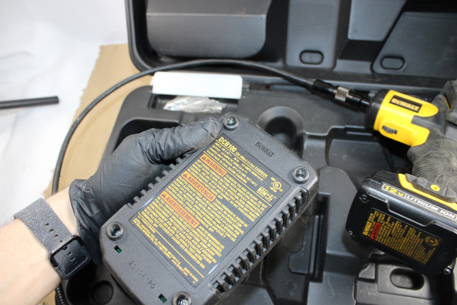 DeWalt 12v Max Cordless Inspection Camera DCT411 with case Parts Or Repair 10E
