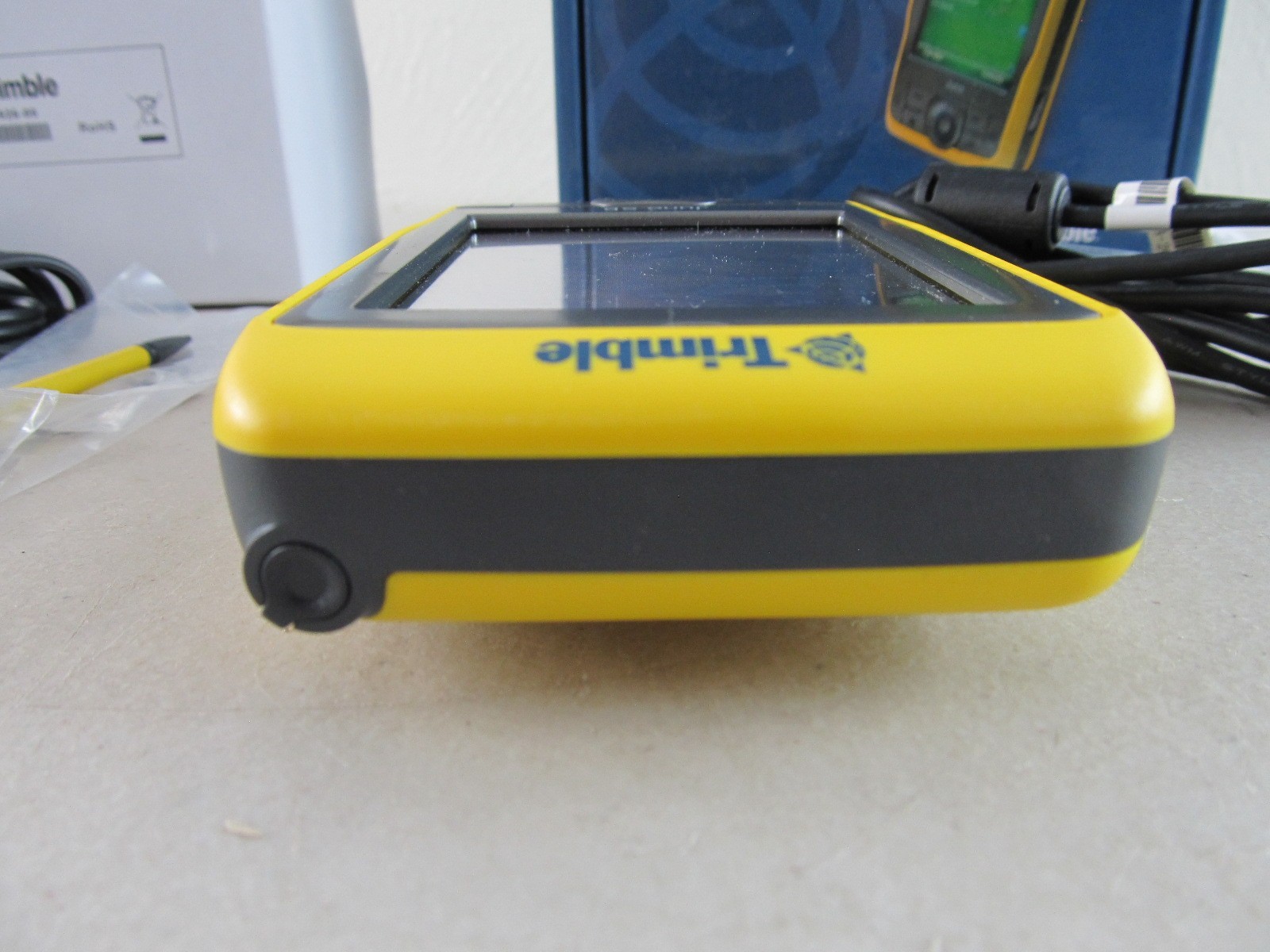 Trimble Juno SB GIS GPS Data Mapper w/ Battery, Box, Charger, CD