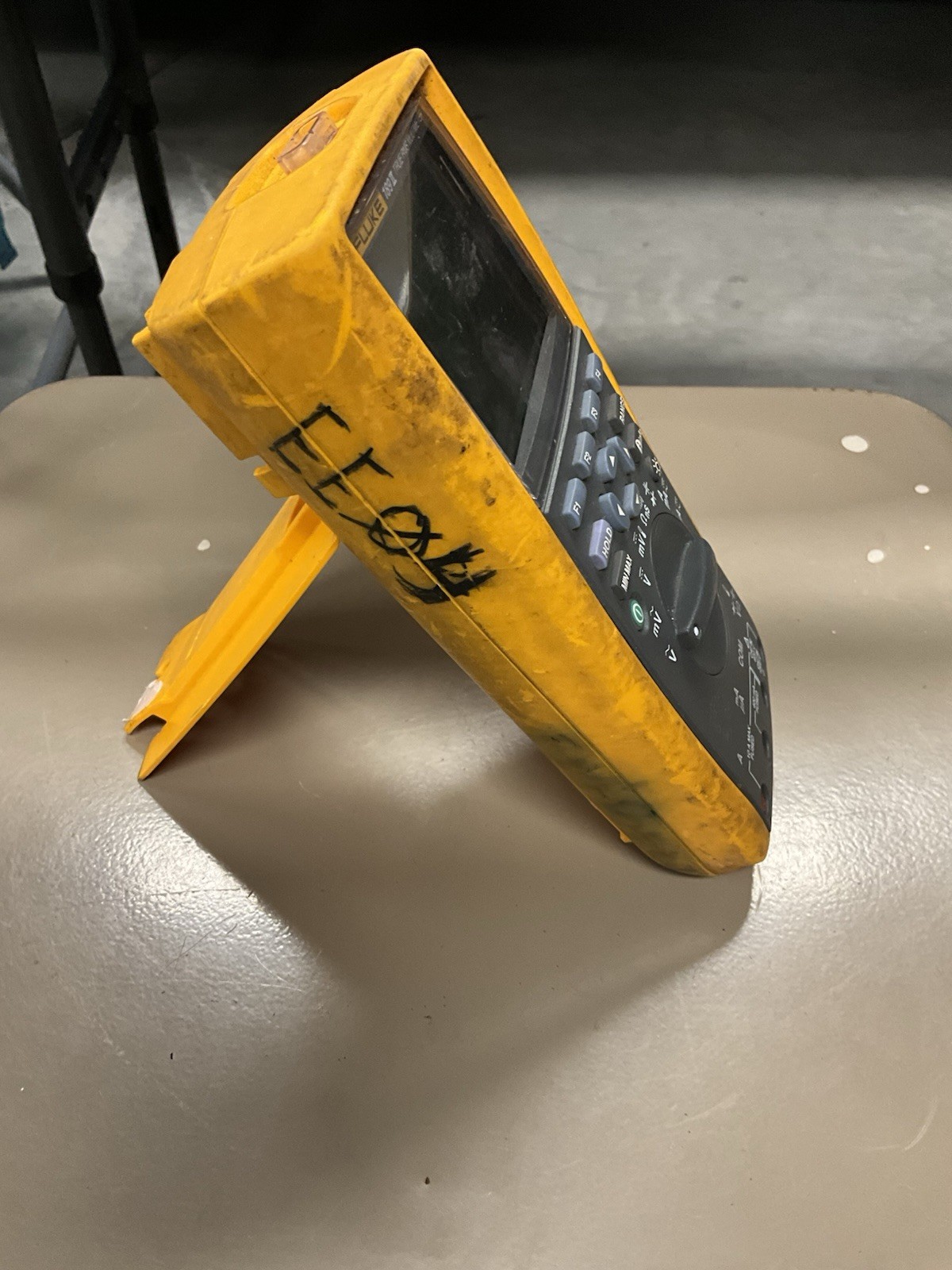 FLUKE 189 II TRUE RMS MULTIMETER