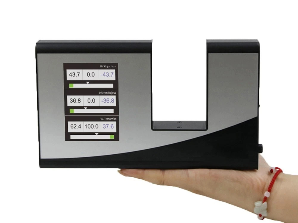 Light Transmittance Meter to Measure the Transmittance of Transparent Substances