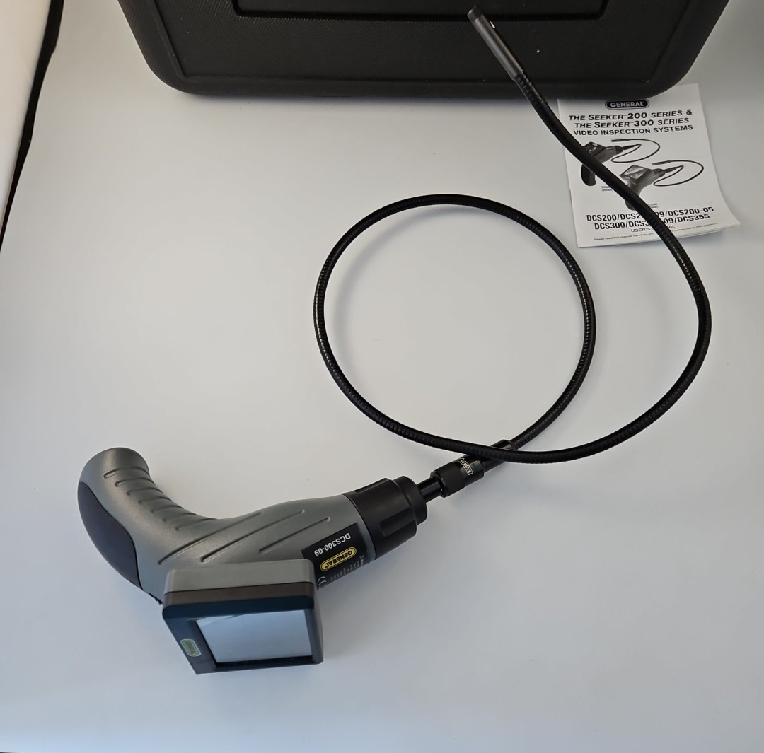 General – Camera Borescope 3.5 In. Screen & 9mm Probe DCS300-09