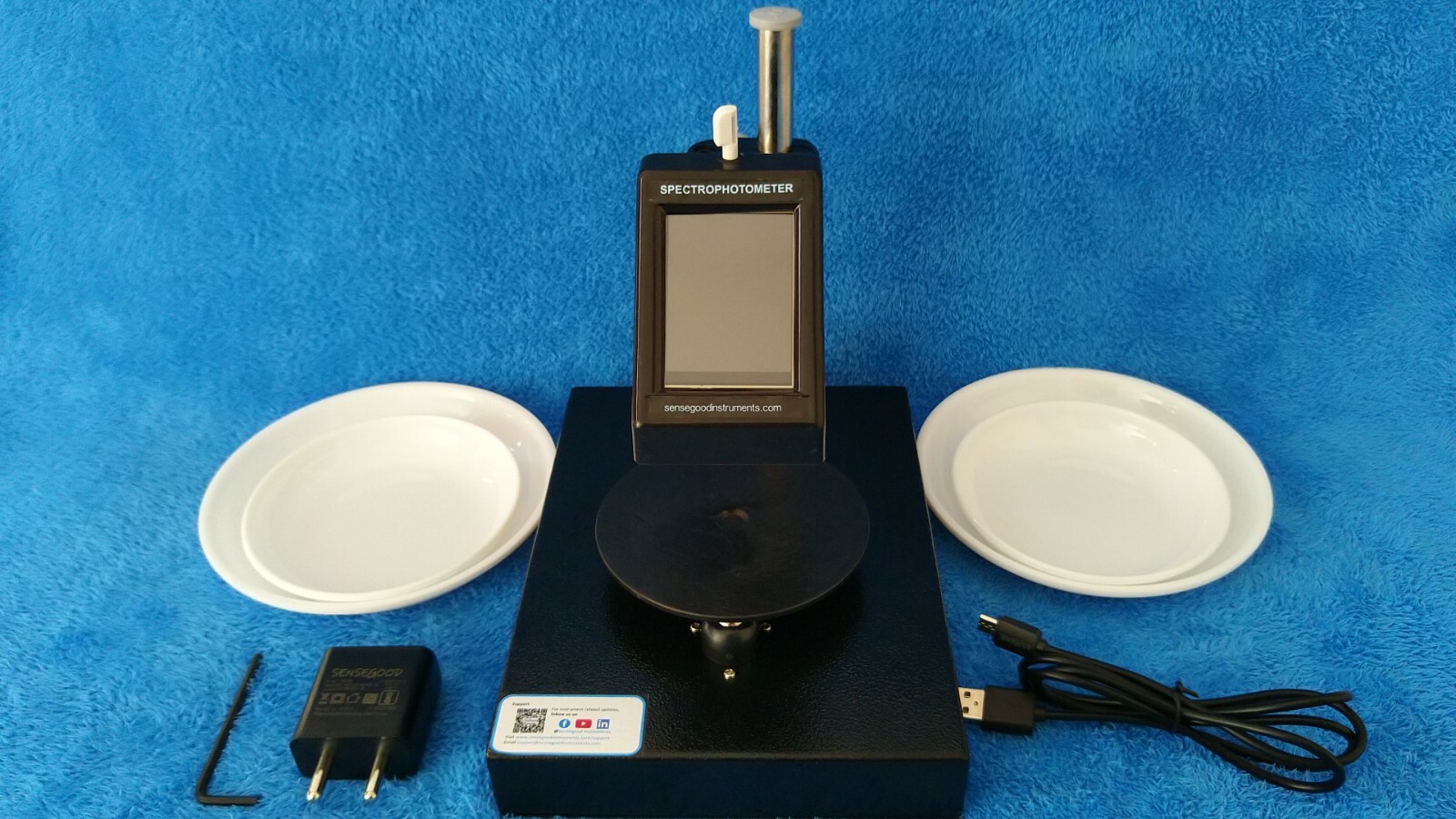 NEW ARRIVAL Handheld Digital Colorimeter Reflectance Long Life LED Illumination