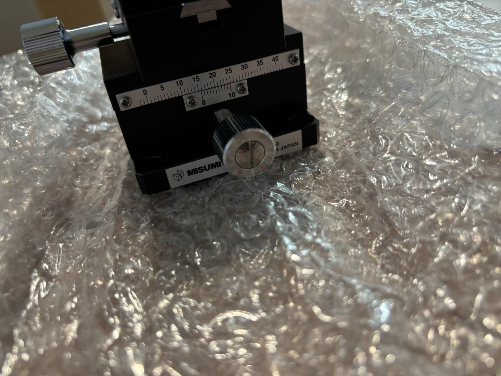 Manual XY-Axis Stages Rectangular Dovetail, Rack and Pinion, High Accuracy, XYWG