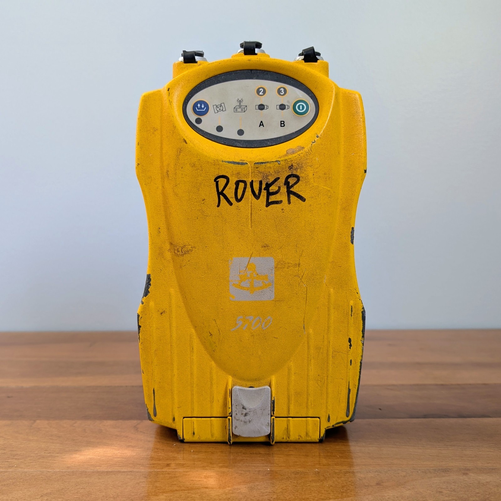 Trimble 5700 GPS GNSS Surveyor Receiver Internal UHF Radio 450-470 MHz RTK Rover