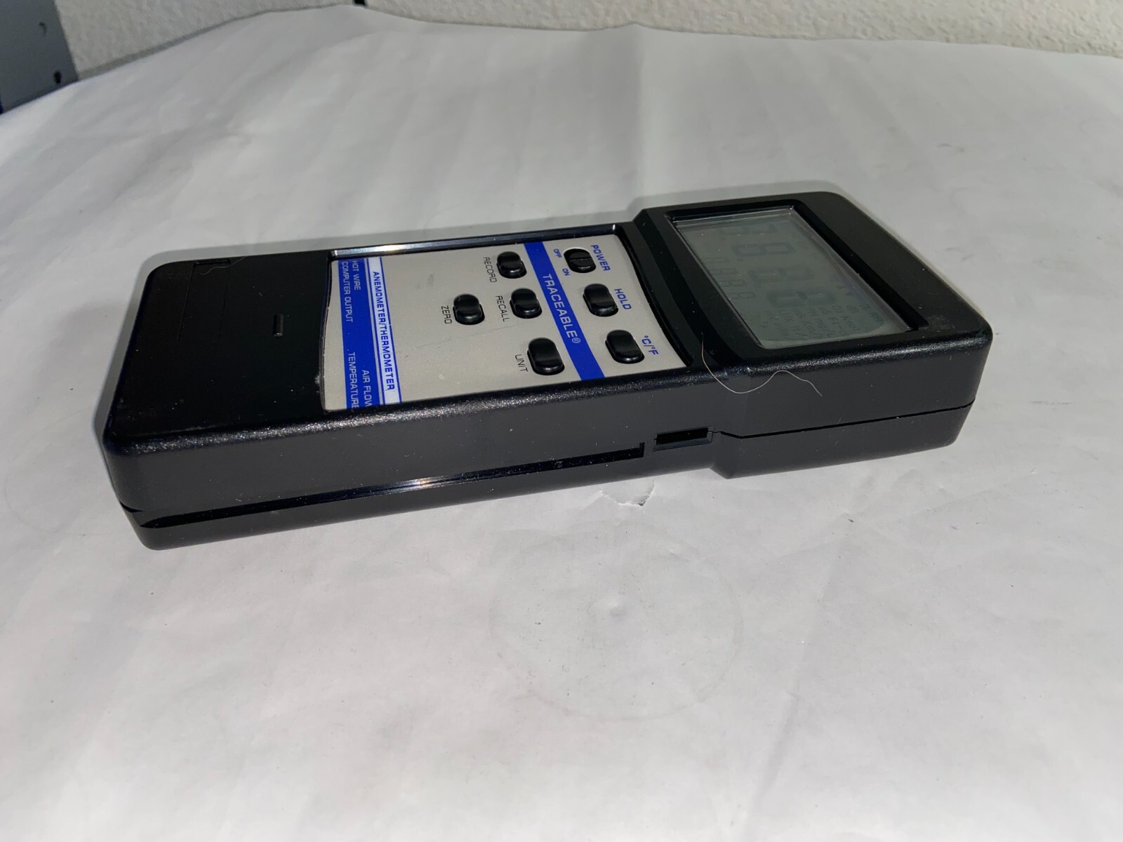 VWR / Traceable 4330 Hot Wire Anemometer / Thermometer w/ Telescopic Probe