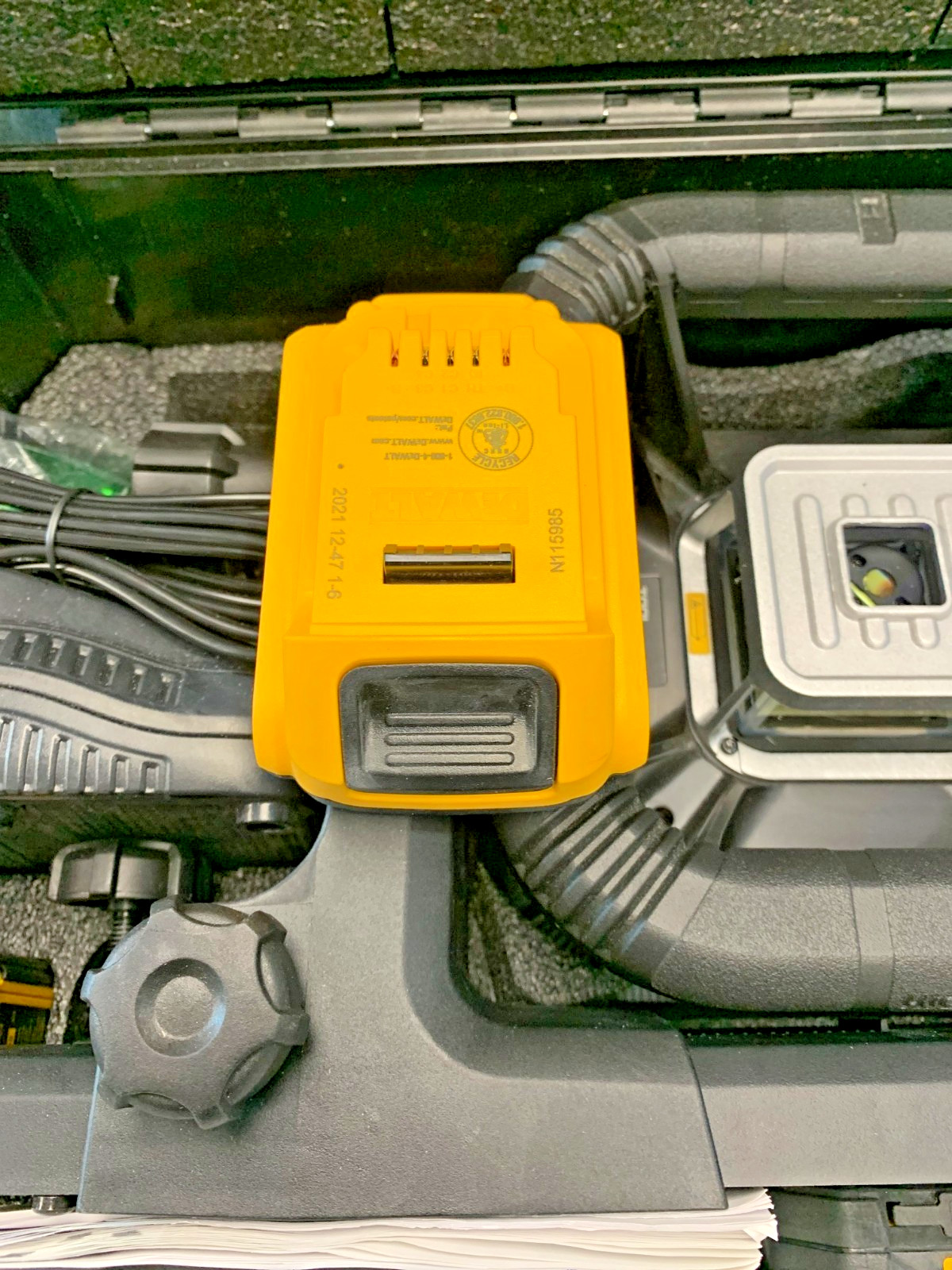 DEWALT DW080LGS 20V MAX Cordless Tool Connect Green Tough Rotary Laser Level