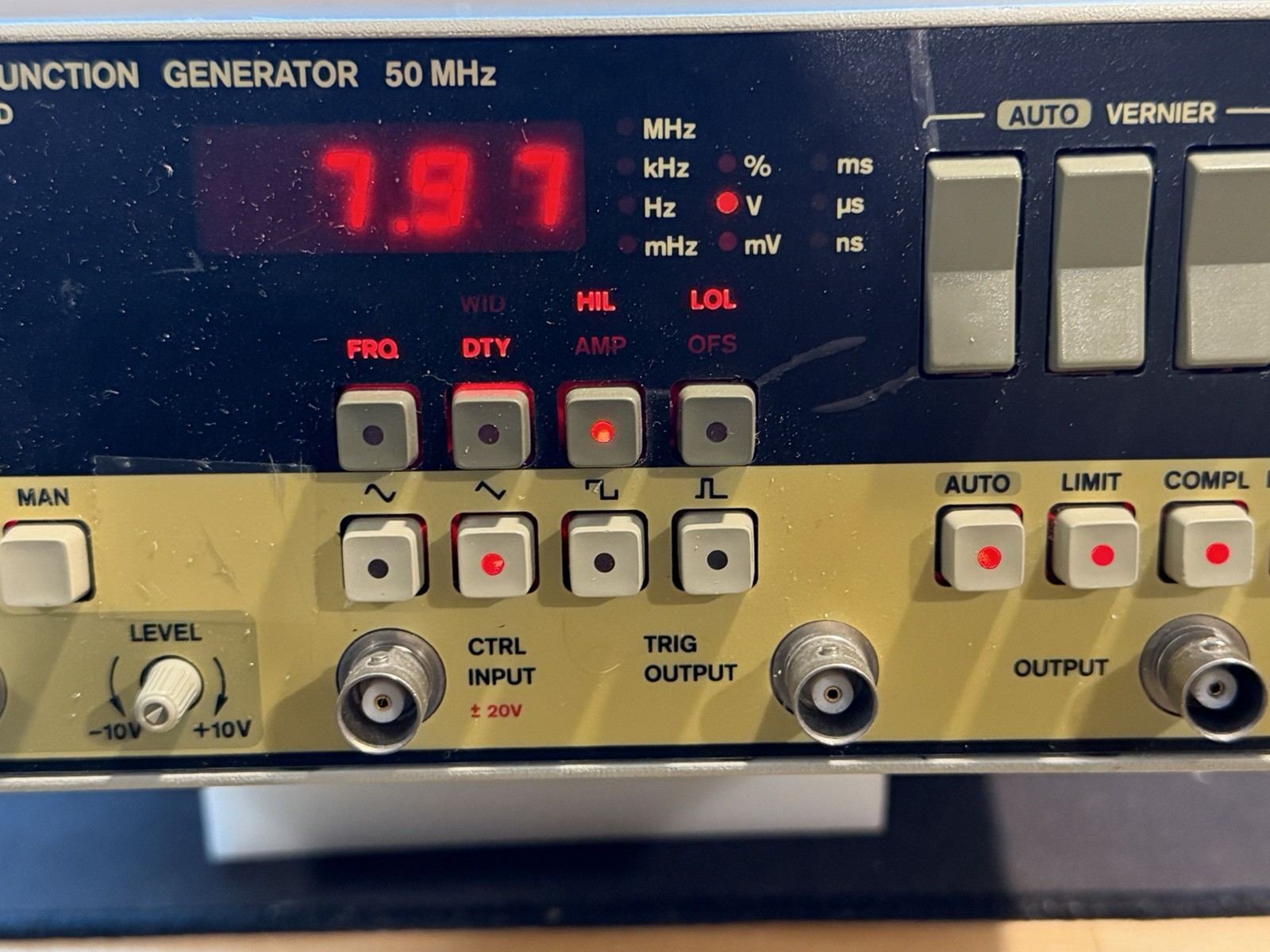 HP 8116A Pulse Function Generator 50MHz Hewlett Packard Working