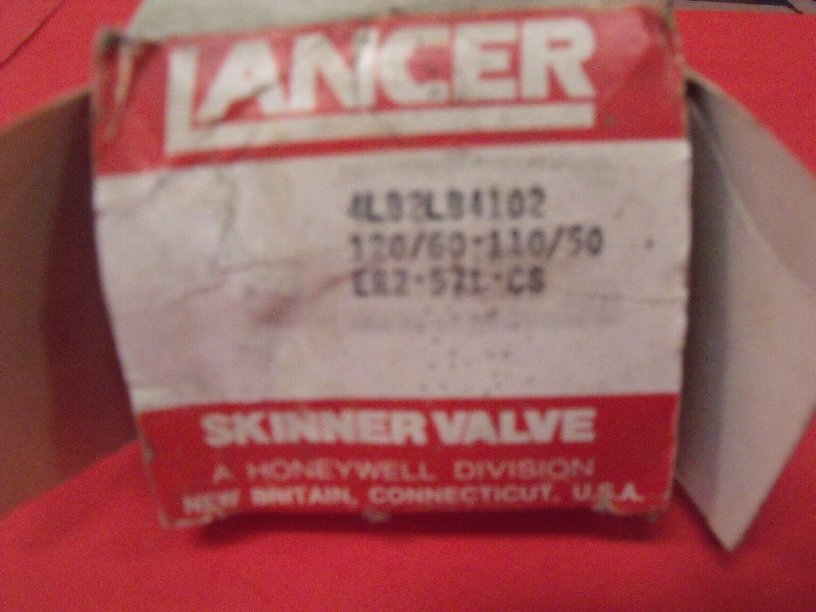 NOS Lancer / Skinner 2-Way Direct Lift Solenoid Valve 4LB 2LB 4102 / ER2-571-CS