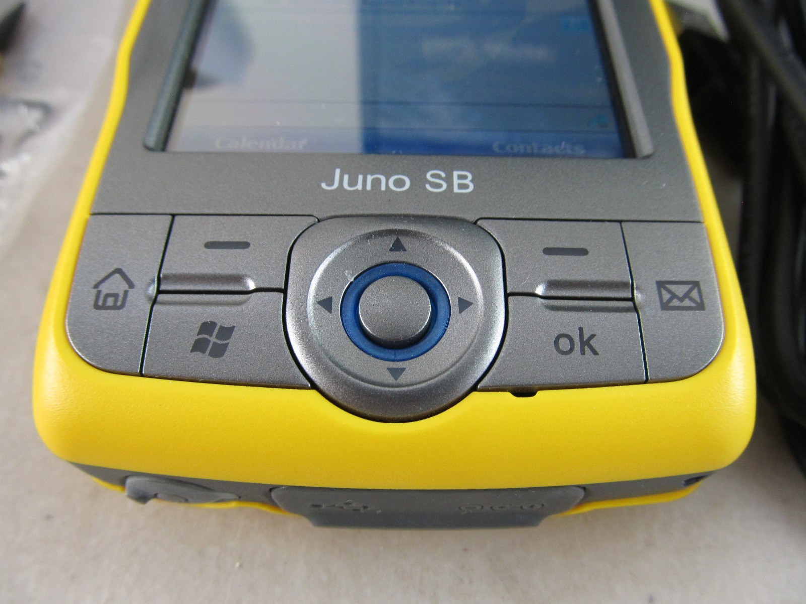 Trimble Juno SB GIS GPS Data Mapper w/ Battery, Box, Charger, CD