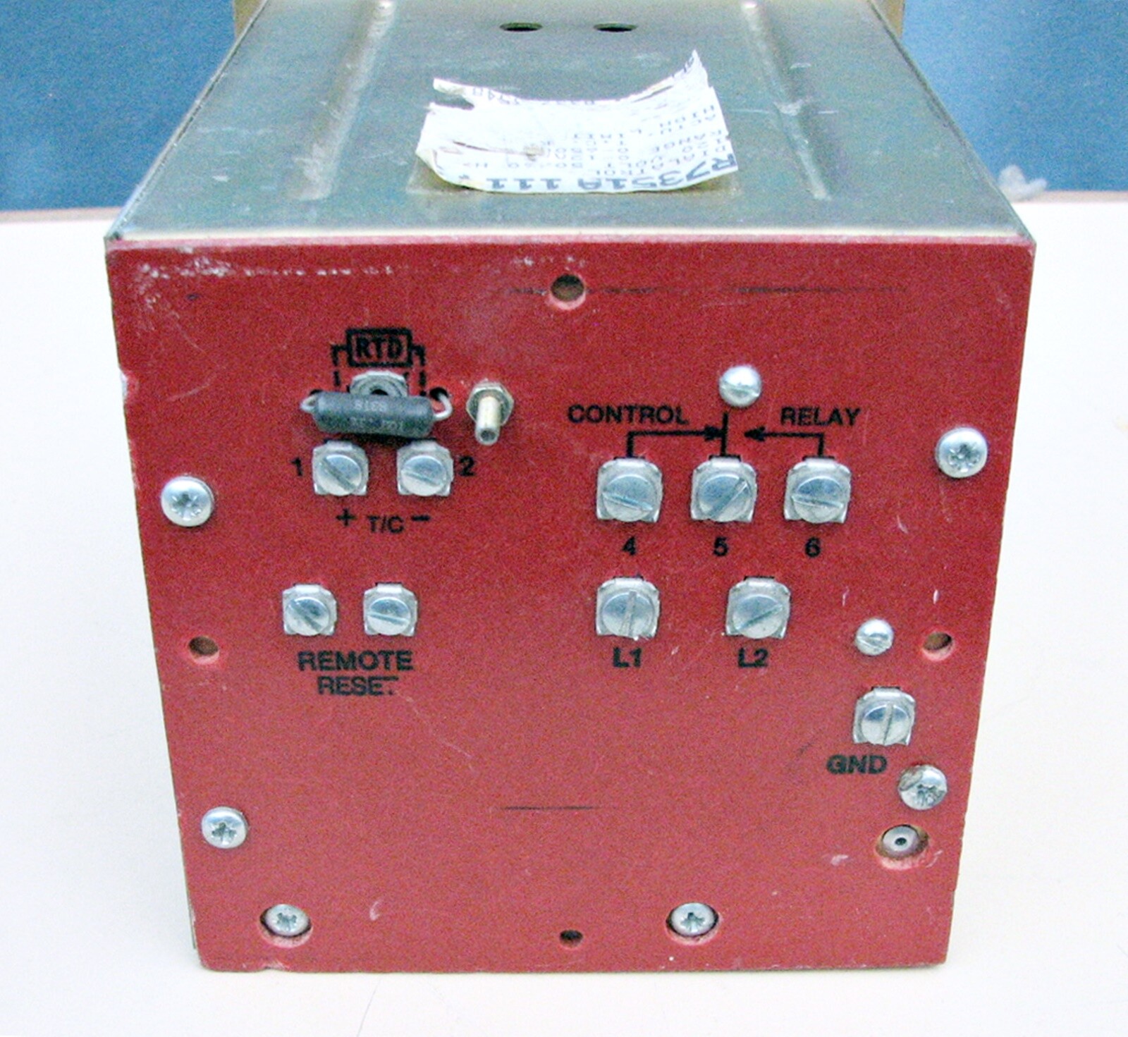 Honeywell R7351A11143 Dialatrol Temperature High Limit Controller 0-1200f/0-650c