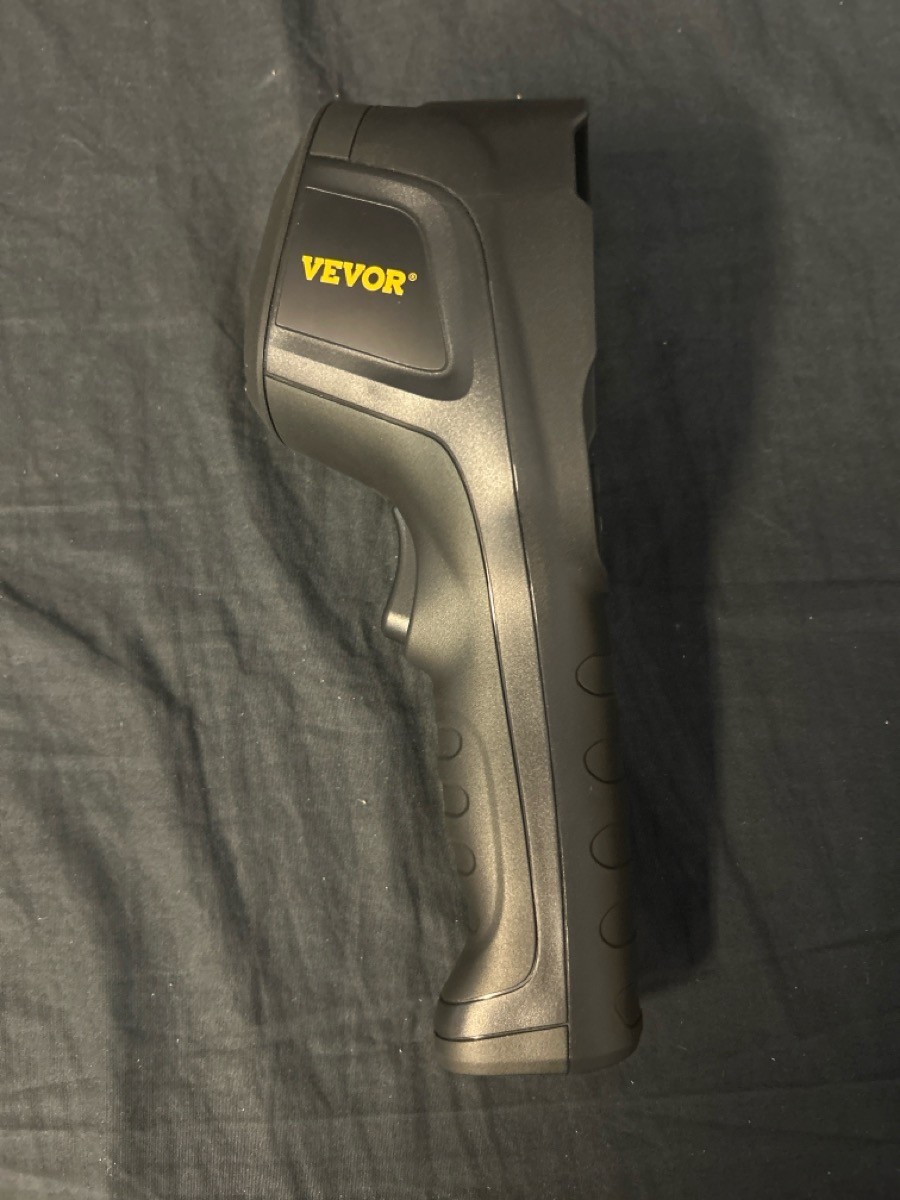 VEVOR SC240N HANDHELD THERMAL IMAGING CAMERA W/ 32GB MICRO-SD CARD (B26006102)