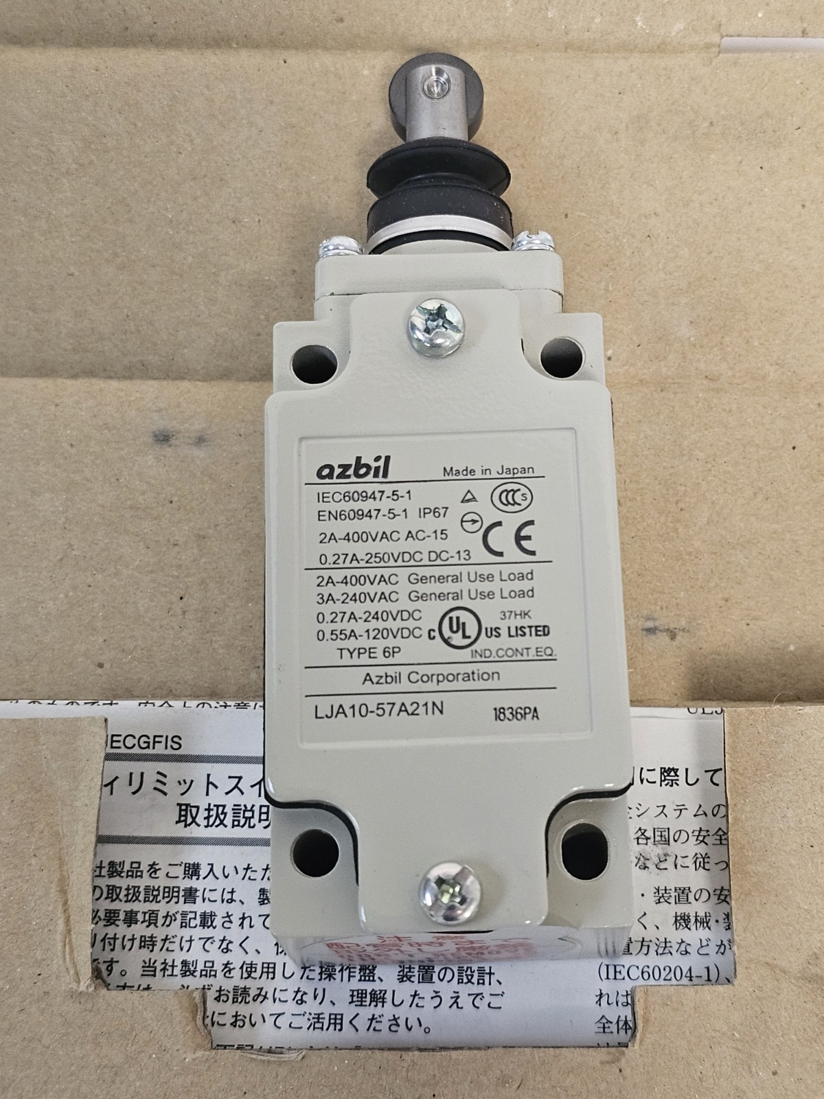 NIB AZBIL LJA10-57A21N LIMIT SWITCH WITH POSITIVE OPENING MECHANISM LJA1057A21N