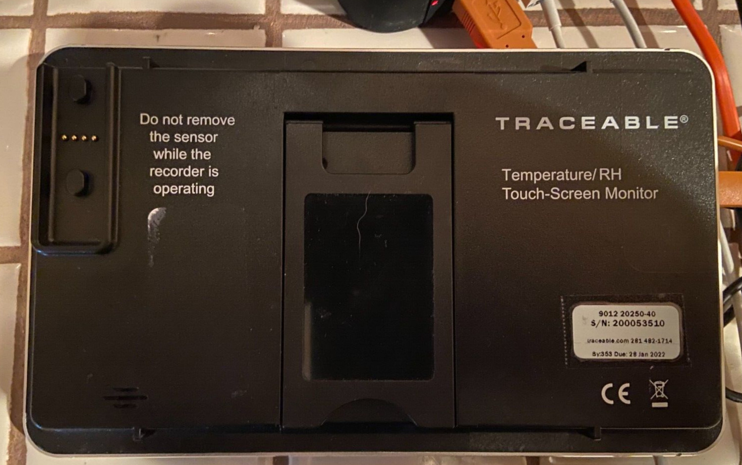 Cole Parmer 20250-40 Traceable 9012 Temperature/RH Touch Screen Recorder – Used