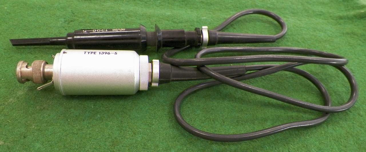 100 MHz ; 1:10 ratio ; Type : 1396-5 ; EMG (Hungary) Measuring Head_[=T=]
