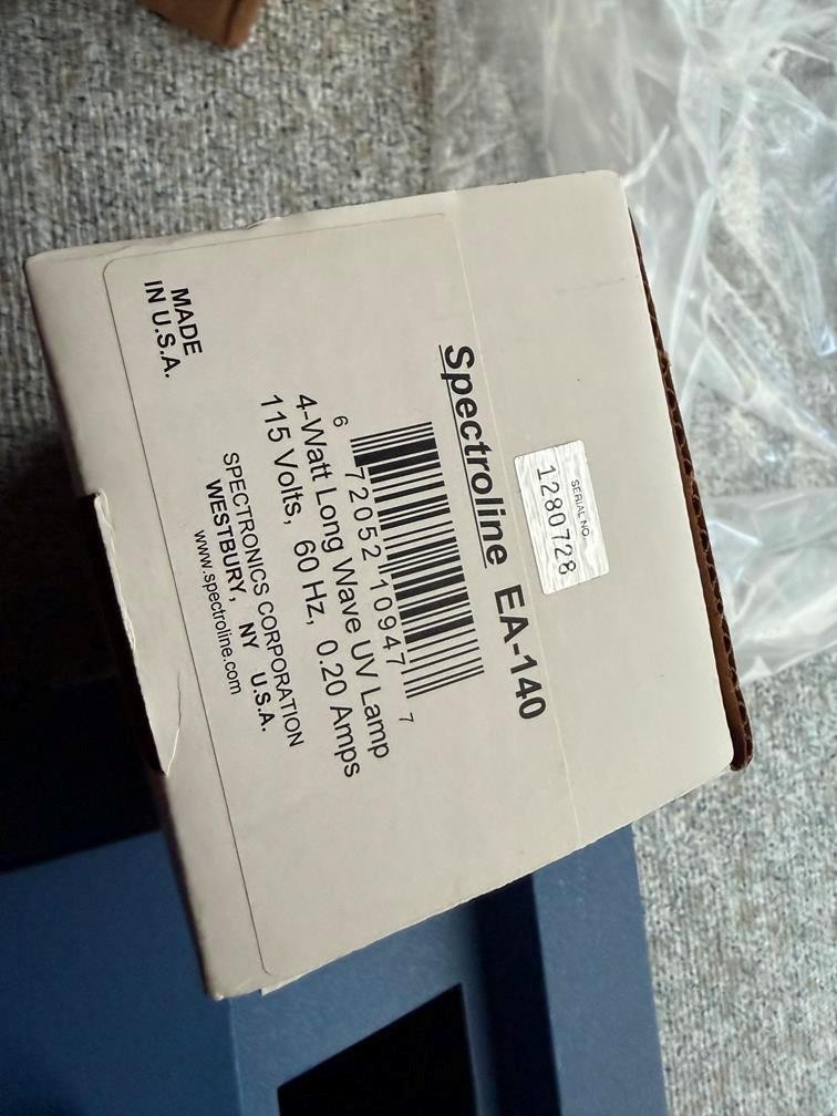 SpectroLine CM-10 Fluorescence Analysis Cabinet w EA-140 light – new in box!