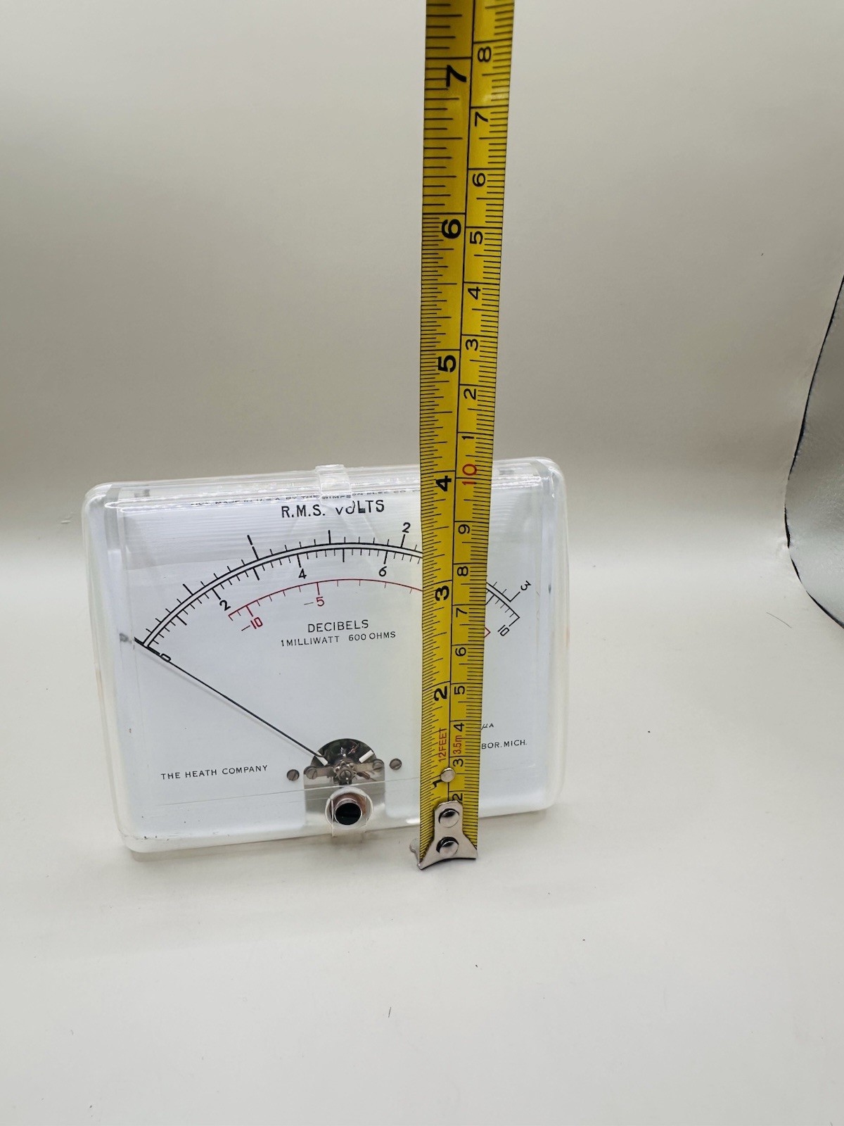 NOS Heathkit Simpson 4.5″ Rectangular Panel Meter RMS Volts DB 200uA 1329 W/ Box