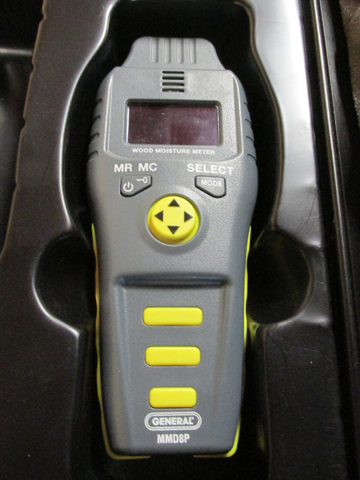 General Tools MMD8P Precision Multi-Species Wood Moisture Meter